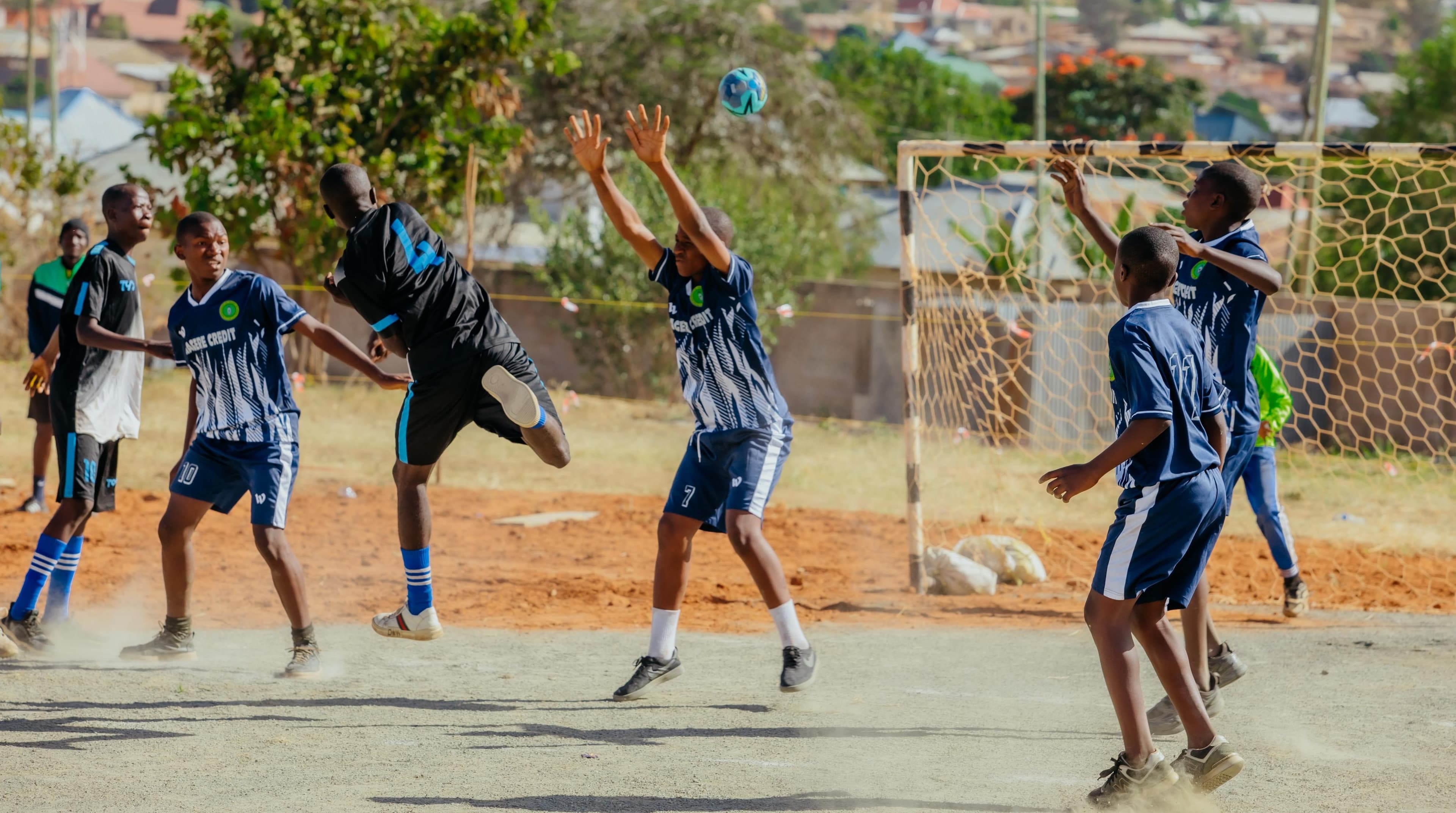 Vumbi Latimuka UMITASHUMTA Iringa: Dodoma, Songwe Zatingisha katika Mpira wa Mikono