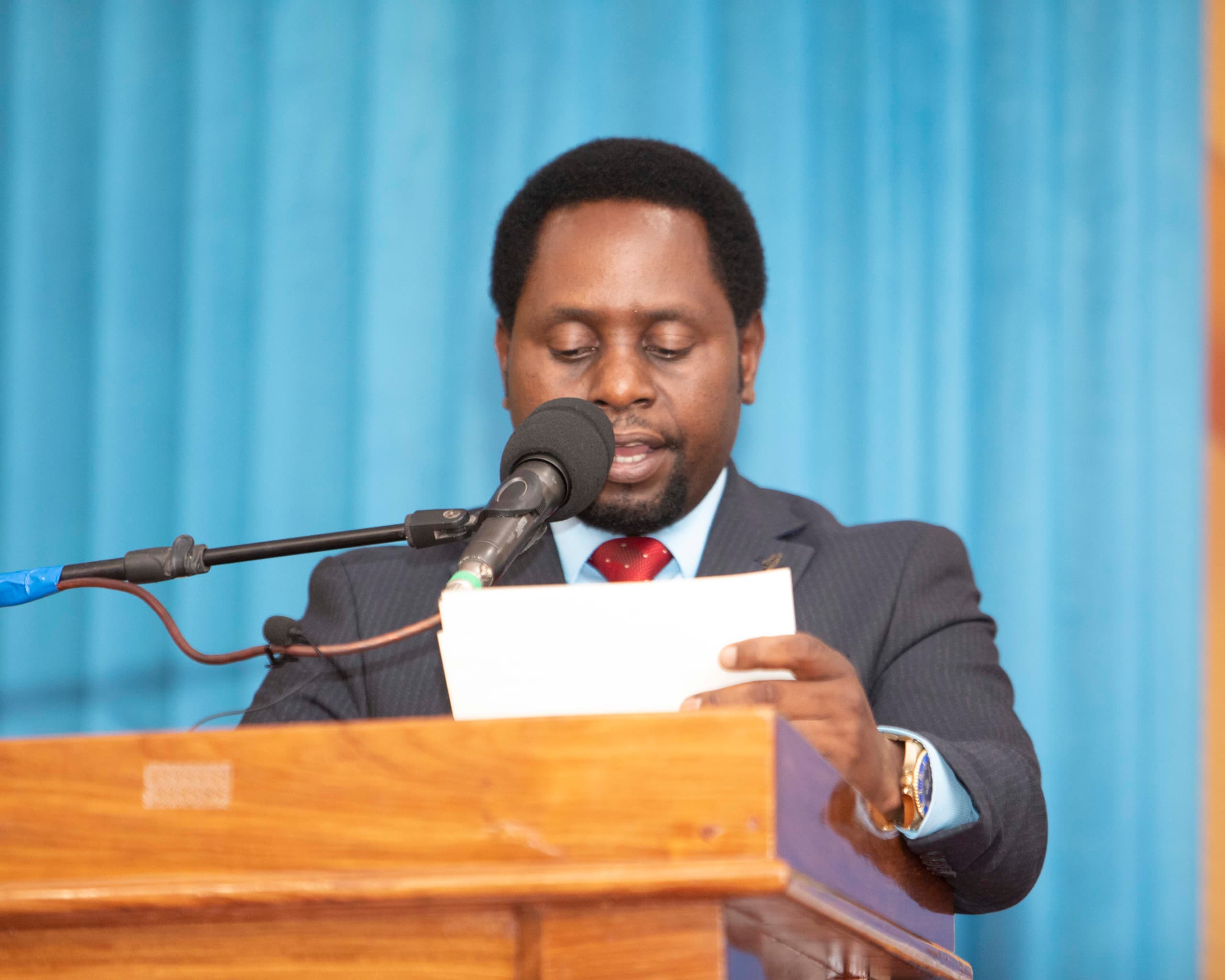 Tamisemi yazielekeza halmashauri zenye uwezo kuajiri watumishi  wa mikataba