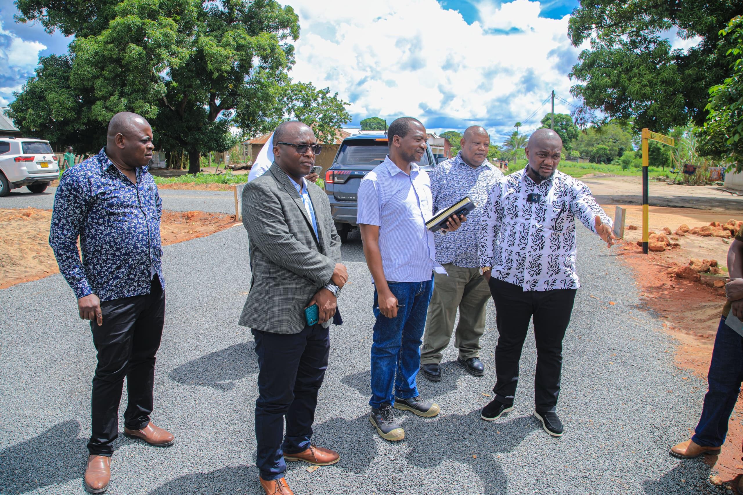 Mchengerwa atoa miezi miwili barabara za TARURA Ikwiriri zikamilike